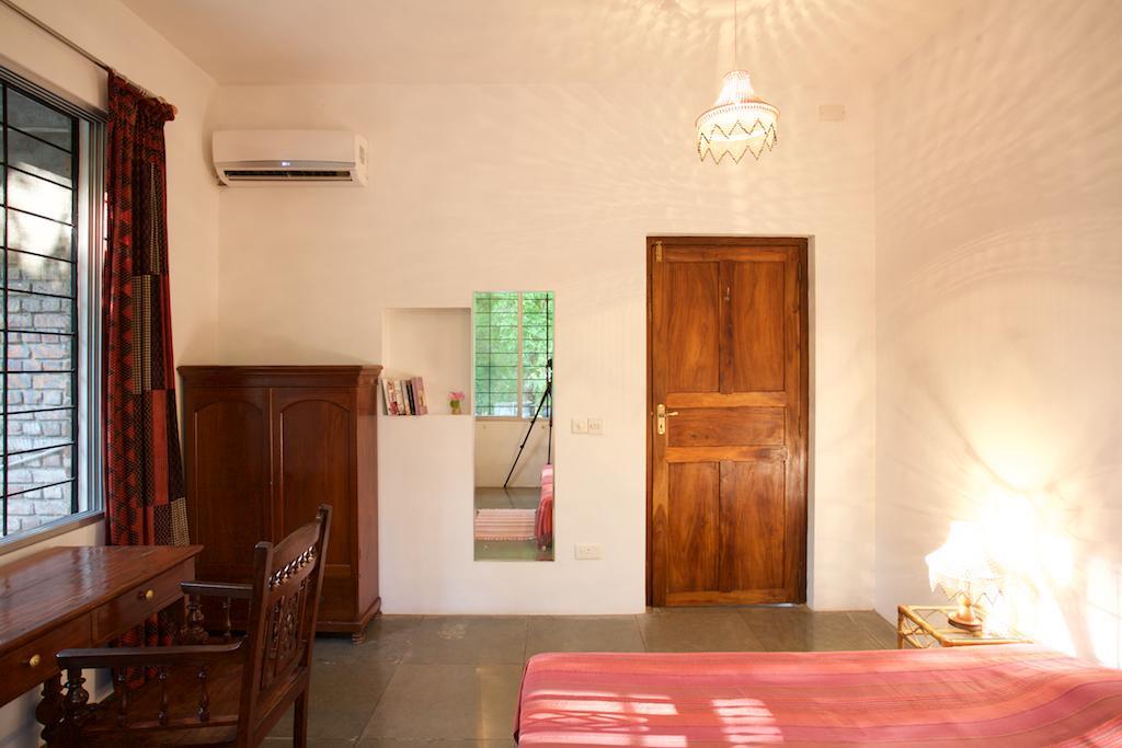 The Annex, Isai Ambalam Guest House Auroville Exteriör bild